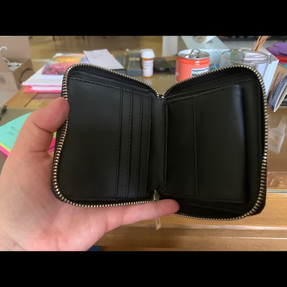 Guess|Wallet - Picture 2 of 3